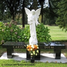 MonuBench - WCM 026 MonuBench - WCM 026