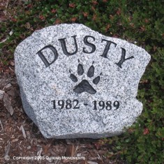 Adding Dusty's paw print on this rustic piece of natural stone is another way to remember him forever. Adding Dusty's paw print on this rustic piece of natural stone is another way to remember him forever.